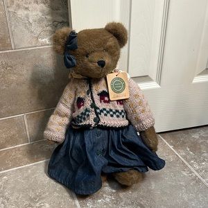 Boyd’s bear, Clarissa